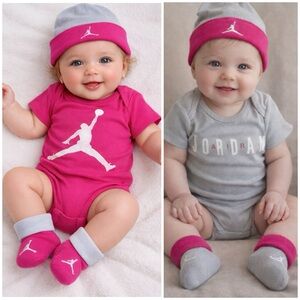 Nike Jordan 5 piece infant set Girls 0 - 6 months